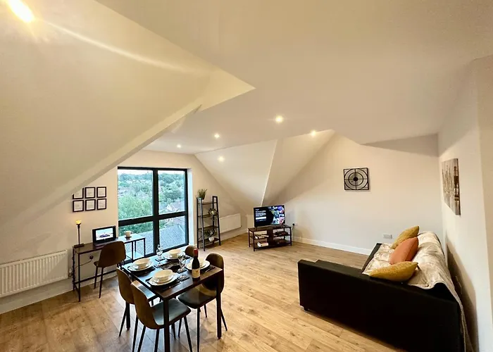 Chic And Airy Apartment